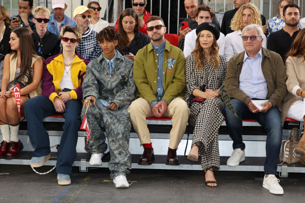 Jessica Biel and Justin Timberlake attend the Kenzo Menswear Spring News  Photo - Getty Images