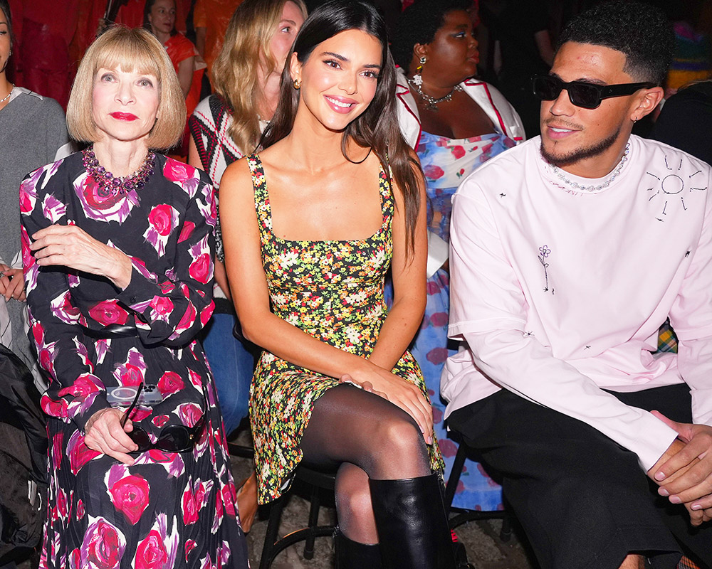 Kendall Jenner Rocks Neon Green Dress On Yacht During Getaway Hollywood Life Kendall Jenner Rocks Neon Green Dress On Yacht During Getaway Hollywood Life