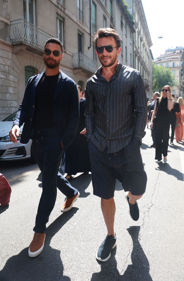 Rege-Jean Page & Jonathan Bailey Reunite At Giorgio Armani Show ...