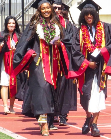 Los Angeles, CA - Sasha Obama graduates USC in front of proud parents Barack and Michelle, and sister Malia. Sasha was a Sociology major. Pictured: Sasha Obama BACKGRID USA 12 MAY 2023 BYLINE MUST READ: BACKGRID USA: +1 310 798 9111 / usasales@backgrid.com UK: +44 208 344 2007 / uksales@backgrid.com *UK Clients - Pictures Containing Children Please Pixelate Face Prior To Publication*