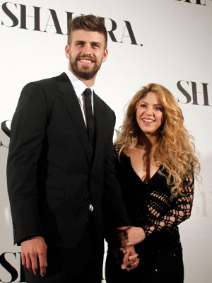 shakira height 4 11