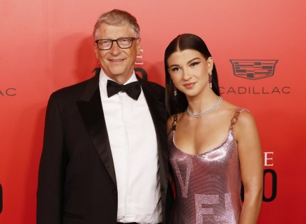 Bill Gates ve Phoebe Gates, 8 Haziran 2022 Çarşamba günü New York'ta 2022 TIME100 Gala'sında kırmızı halıya geliyor.  Time 100, New York, Amerika Birleşik Devletleri - 08 Haz 2022