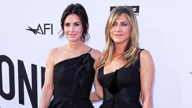 jennifer aniston courteney cox