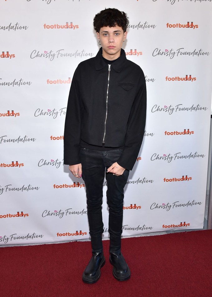 Landon Barker at the Christy’s Foundation Presents Christmas Giveaway