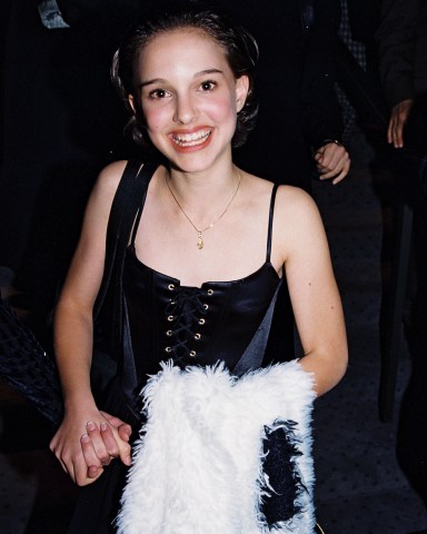 Natalie Portman
'The Professional' Film Premiere, Beverly Hills, CA, America - 3 Nov 1994
November 3, 1994: Beverly Hills, CA
Natalie Portman
'The Professional' Premiere
Photo by Alex Berliner ® Berliner Studio/BEImages