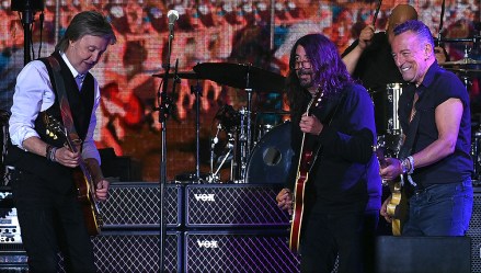 Headline Act Paul McCartney perform with special guests Dave Grohl and Bruce Springsteen on the Pyramid Stage during day four of Glastonbury Festival
Glastonbury Festival, Day 4, UK - 25 Jun 2022