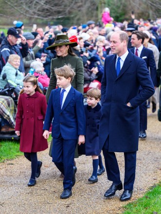Prenses Charlotte, Galler Prensesi Catherine, Prens George, Prens Louis, Prens William Noel Günü kilise ayini, Sandringham, Norfolk, Birleşik Krallık - 25 Aralık 2022
