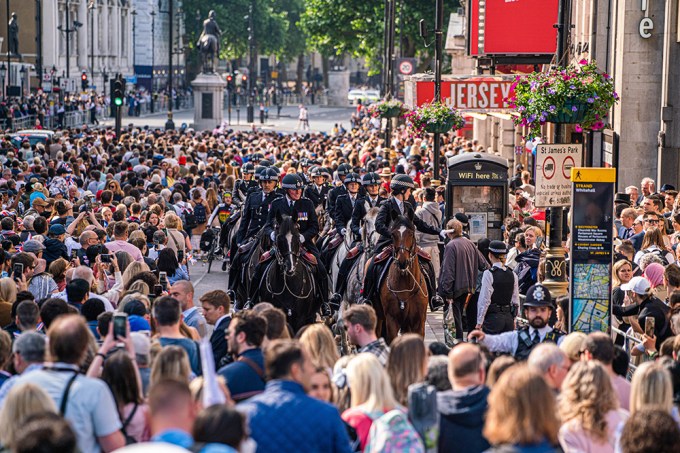 Crowds Arrive for the Platinum Jubilee