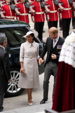 Pangeran Harry dan Meghan Markle, Duke dan Duchess of Sussex tiba untuk kebaktian syukur atas pemerintahan Ratu Elizabeth II di Katedral St Paul di London, pada hari kedua dari empat hari perayaan untuk menandai Platinum Jubilee.  Acara selama liburan panjang akhir pekan di Inggris dimaksudkan untuk merayakan 70 tahun pelayanan raja Platinum Jubilee, London, Inggris Raya - 03 Jun 2022