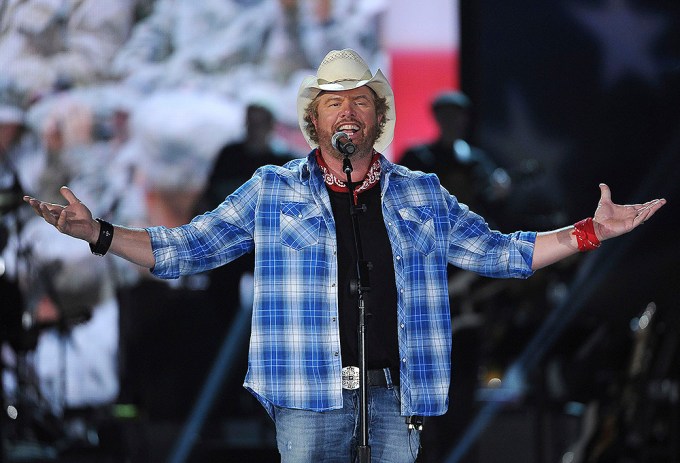 Toby keith singing