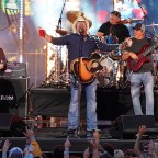 Toby Keith returns to stage after cancer battle in hometown pop-up