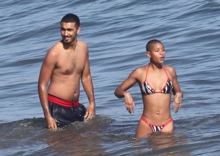 *EXCLUSIVE* Malibu, CA  - Actress and singer Willow Smith and her new male companion share a funny cigarette before cooling off in the ocean together and exchanging phone numbers before going their separate ways.

Pictured: Willow Smith

BACKGRID USA 24 JUNE 2022 

BYLINE MUST READ: RMBI / BACKGRID

USA: +1 310 798 9111 / usasales@backgrid.com

UK: +44 208 344 2007 / uksales@backgrid.com

*UK Clients - Pictures Containing Children
Please Pixelate Face Prior To Publication*