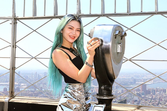 AleXa Visits the Empire State Building