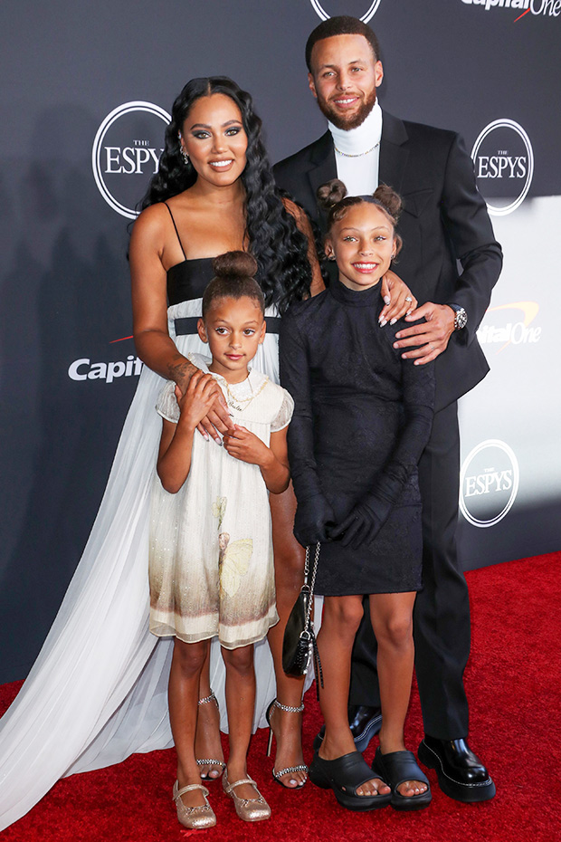 Ayesha & Steph Curry Coordinate With Their Daughters At ESPY Awards