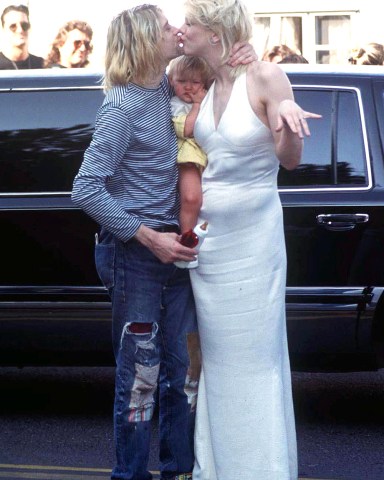 Kurt Cobain, Courtney LoveMTV AWARDS, LOS ANGELES, AMERICA - 1993