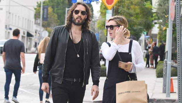LOS ANGELES, CA - JANUARY 06: Russell Brand and Laura Gallacher are seen on January 06, 2018 in Los Angeles, California. (Photo by BG002/Bauer-Griffin/GC Images)