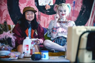 BIRDS OF PREY, from left: Ella Jay Basco as Cassandra Cain, Margot Robbie as Harley Quinn, 2020. ph: Claudette Barius / © Warner Bros. / courtesy Everett Collection