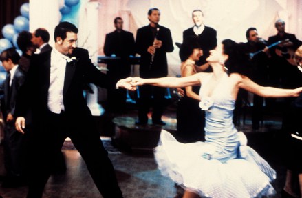 MY BIG FAT GREEK WEDDING, Joey Fatone, Gia Carides, 2002.