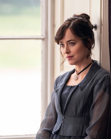 DAKOTA JOHNSON as ANNE ELLIOT in PERSUASION. Photo Credit: Nick Wall/Netflix © 2021