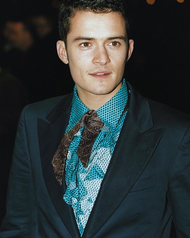 ORLANDO BLOOM
WORLD PREMIERE OF 'LORD OF THE RINGS : FELLOWSHIP OF THE RING', ODEON CINEMA, LEICESTER SQUARE, LONDON, BRITAIN - 11 DEC 2001