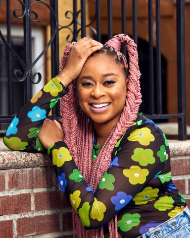 EVERYTHING’S TRASH - Freeform's "Everything's Trash" stars Phoebe Robinson as Phoebe. (Freeform/Jabari Jacobs)