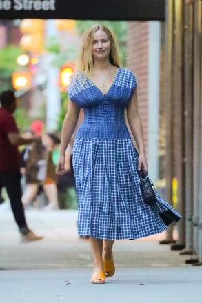 Jennifer Lawrence was spotted taking a walk around the west village in New York City. 15 Jul 2022 Pictured: Jennifer Lawrence. Photo credit: ZapatA/MEGA TheMegaAgency.com +1 888 505 6342 (Mega Agency TagID: MEGA878637_001.jpg) [Photo via Mega Agency]