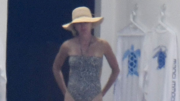 Gisele Bundchen Wears Swimsuit On Yacht Vacation With Tom Brady In Italy: Photos