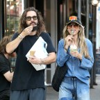 Heidi Klum And Tom Kaulitz Kiss, Eat Gelato Ice Cream And Shop At Frankie's Bikinis In Soho In New York City