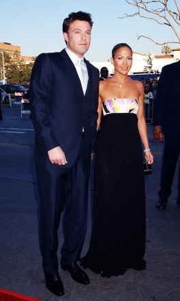 Ben Affleck ve Jennifer Lopez 'Daredevil' film galası, Mann Village Theatre, Westwood, Los Angeles, California, ABD - 09 Şubat 2003