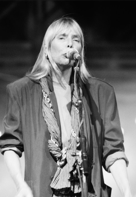 Joni Mitchell: From Her Young Days to Now – Hollywood Life