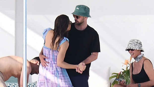 Justin Timberlake Slow Dances With Jessica Biel On Romantic Getaway After Trying To Update His Dance Moves