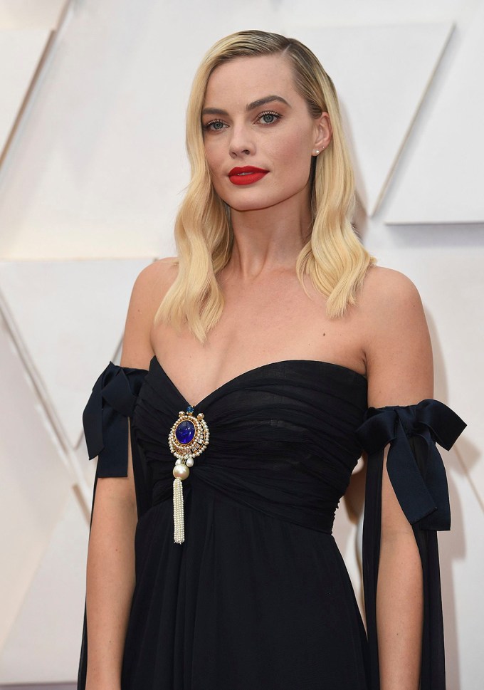 Margot Robbie At The 2020 Academy Awards