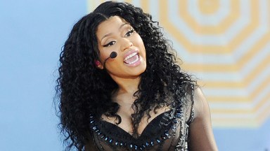 Nicki Minaj, Catwoman Kıyafetinde Essence Fest Rocks: Fotoğraflar – Hollywood Life