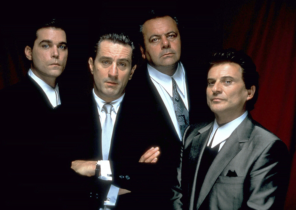 Editorial use only. No book cover usage.
Mandatory Credit: Photo by Warner Bros/Kobal/Shutterstock (5886050az)
Ray Liotta, Robert De Niro, Paul Sorvino, Joe Pesci
Goodfellas - 1990
Director: Martin Scorsese
Warner Bros
USA
Film Portrait
Les Affranchis