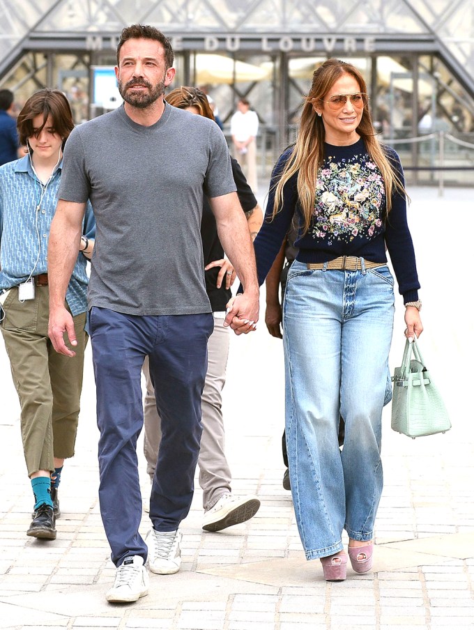 Ben Affleck & Jennifer Lopez At The Louvre