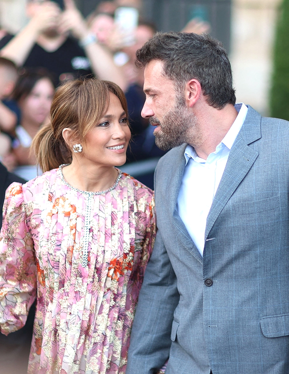 Ben Affleck &#038; Jennifer Lopez On A Date In Paris