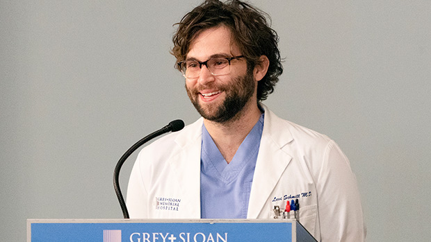Grey's Anatomy' Season 19 Spoilers: Jake Borelli On The New Interns –  Hollywood Life