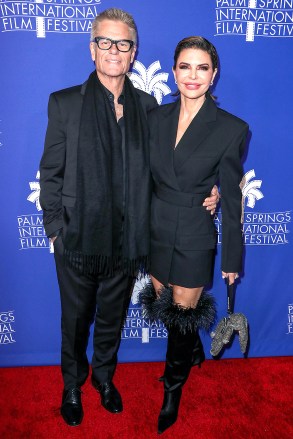(LR) Harry Hamlin et Lisa Rinna '80 For Brady' première du film, 34e Festival international du film de Palm Springs, Californie, États-Unis - 06 janvier 2023