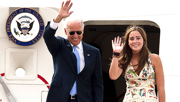La nieta de Joe Biden, Naomi, de 28 años, brilla en la despedida de soltera antes de la boda: fotos