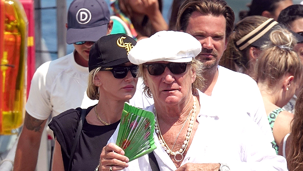 Rod Stewart, 77, Spends Quality Time With Kids Kimberly, 42, & Sean, 41, In Italy