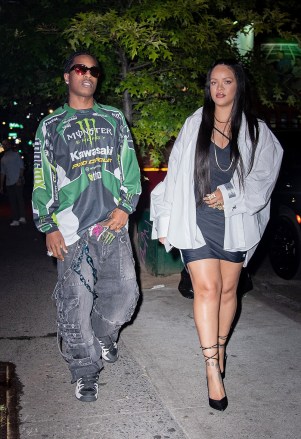 **SET NOW NON-EXCLUSIVE**Rihanna and A$AP Rocky step out for dinner looking amazing in New York City, NY, USA.Pictured: Asap Rocky,RihannaRef: SPL5332143 120822 NON-EXCLUSIVEPicture by: WavyPeter / SplashNews.comSplash News and PicturesUSA: +1 310-525-5808London: +44 (0)20 8126 1009Berlin: +49 175 3764 166photodesk@splashnews.comWorld Rights