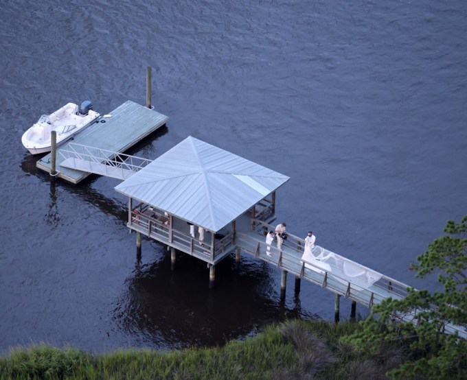 Jennifer Lopez & Ben Affleck Lakefront Venue