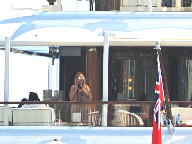 jay z and beyonce yacht photos