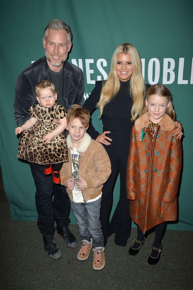 Jessica Simpson and family