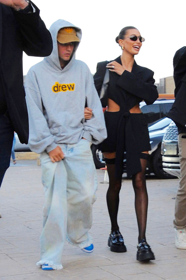 Justin Bieber Just Invented a New Way to Wear a Hoodie