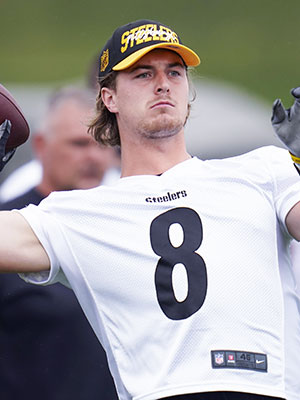 Who is Pittsburgh Steelers QB Kenny Pickett's wife Amy Paternoster