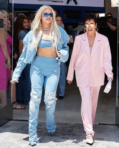 Santa Monica, CA  - Khloe Kardashian is supported by her mom Kris Jenner at her first Good American store!

Pictured: Khloe Kardashian, Kris Jenner

BACKGRID USA 23 JUNE 2023 

USA: +1 310 798 9111 / usasales@backgrid.com

UK: +44 208 344 2007 / uksales@backgrid.com

*UK Clients - Pictures Containing Children
Please Pixelate Face Prior To Publication*