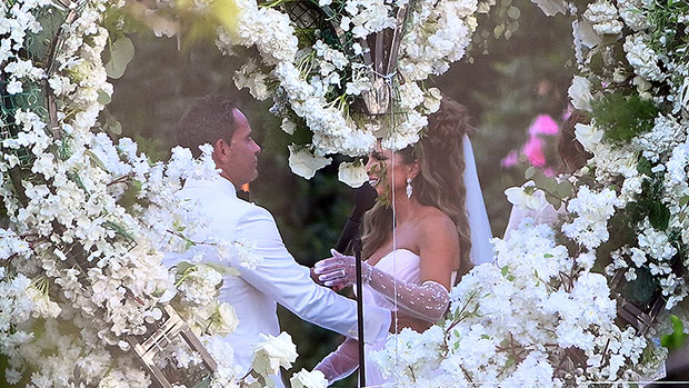 All the Details on Teresa Giudice's Wedding Dress