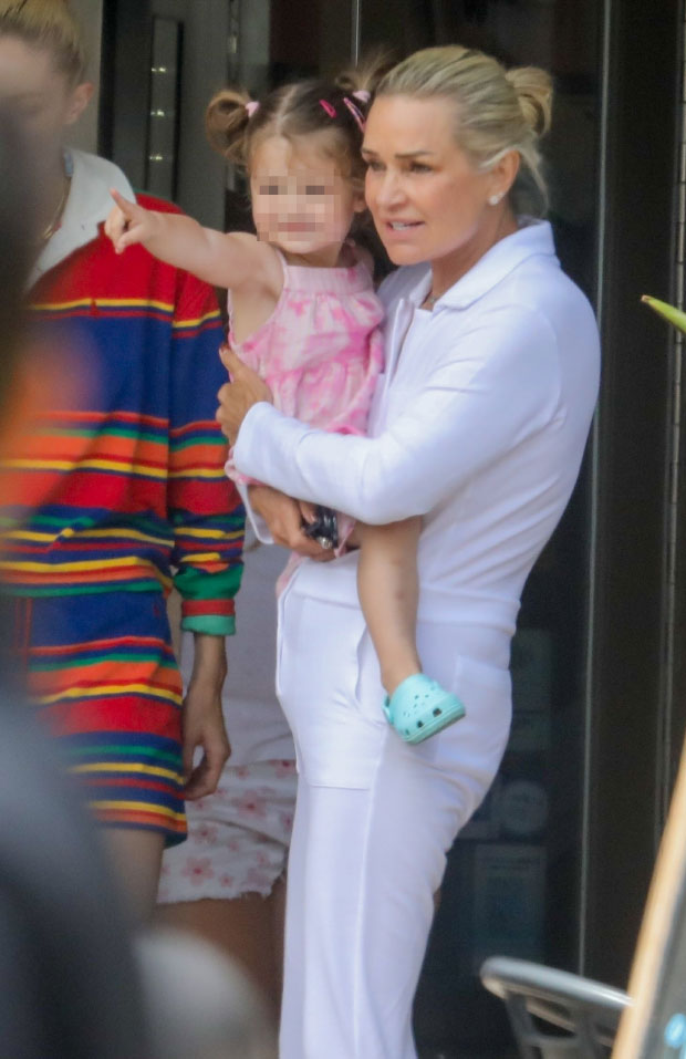 Yolanda Hadid Bonds With Gigi S Daughter Khai In Malibu Photos   Yolanda Hadid Gigi Daughter Khai Backgrid Post 