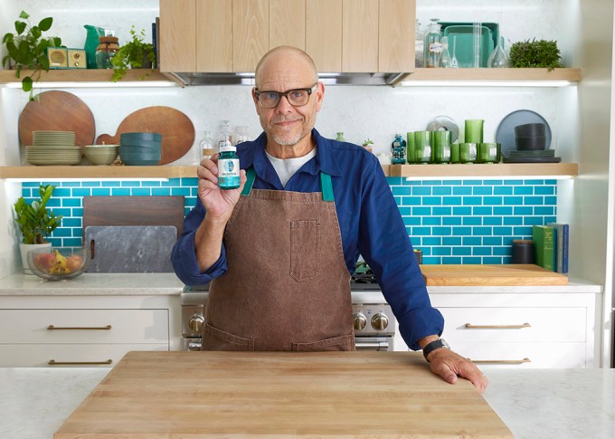 Alton Brown Supports His Brain Health With Neuriva
